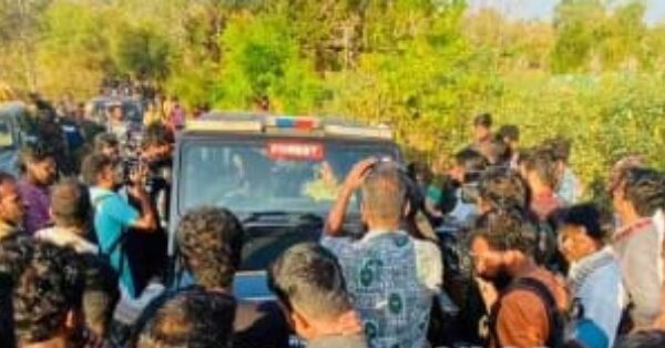 ഓപ്പറേഷൻ ബേ ലൂർ മഖ്ന നാളെ തുടരുമെന്നാണ് സൂചന, പ്രദേശത്ത് നാട്ടുകാരുടെ പ്രതിഷേധം