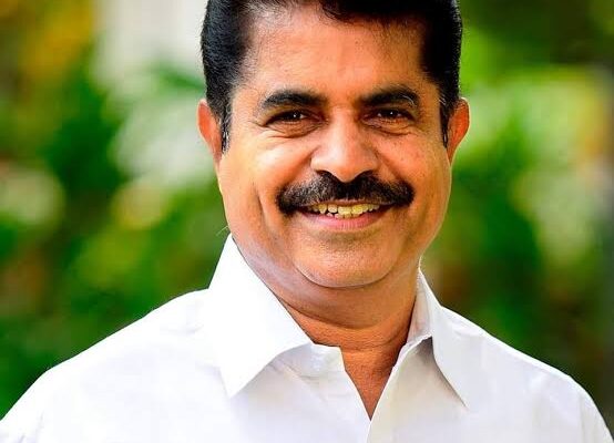 ആറ്റിങ്ങലിൽ റീകൗണ്ടിങിലും അടൂർ പ്രകാശ് ; ഭൂരിപക്ഷം 685