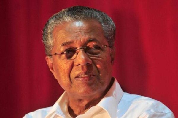 ആമയിഴഞ്ചൻ തോടിലെ മാലിന്യം; അടിയന്തര യോഗം വിളിച്ച് മുഖ്യമന്ത്രി