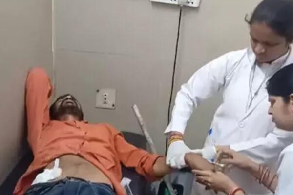 യൂട്യൂബ് വീഡിയോ കണ്ട് സ്വന്തം വയറ്റില് അപ്പന്ഡിക്സ് ശസ്ത്രക്രിയ നടത്തിയ യുവാവ് ആശുപത്രിയില്