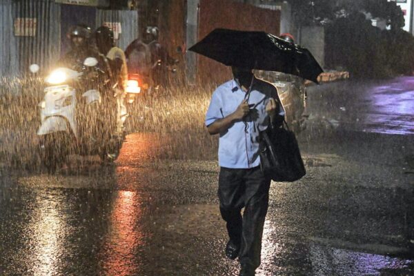 ഒഡീഷ തീരത്ത് ന്യൂനമർദം ശക്തമാകുന്നു; കേരളത്തിൽ അതിതീവ്രമഴ തുടരും