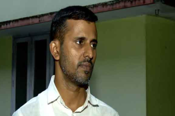 പാതിവില തട്ടിപ്പ് കേസില്ഒളിവിലായിരുന്ന യൂത്ത് ലീഗ് നേതാവ് ബക്കർ പൊലീസില് കീഴടങ്ങി