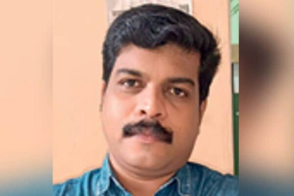 ഭാര്യ പിണങ്ങിപോകാൻ കാരണം അച്ഛനാണെന്ന വിരോധം കൊണ്ട് അച്ഛനെ കൊലപ്പെടുത്തിയ മകന് ജീവപര്യന്തം തടവും പിഴയും