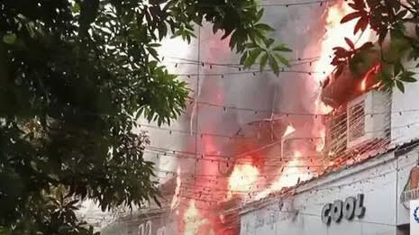 കോഴിക്കോട് പുതിയ ബസ് സ്റ്റാൻഡിൽ കടയ്ക്ക് വൻ തീപിടുത്തം; അണക്കാൻ ശ്രമം തുടരുന്നു