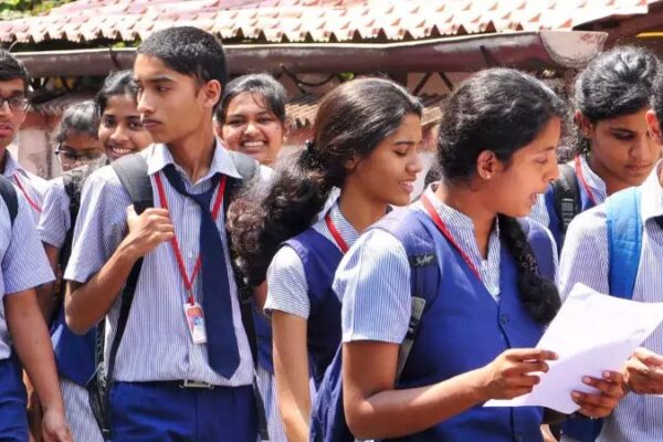 പത്താം ക്ലാസ് പരീക്ഷക്ക് പുതിയ മാര്ഗ മാര്ഗ്ഗനിര്ദേശവുമായി സിബിഎസ്ഇ