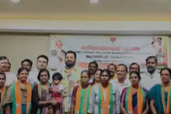 തൃശൂരിൽ സിപിഐയെ വെട്ടിലാക്കി നിരവധി പ്രാദേശിക നേതാക്കൾ ബിജെപിയിൽ ചേർന്നു
