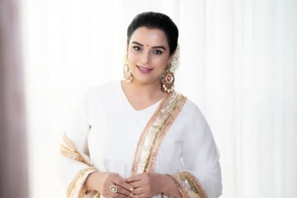 ‘ഗൂഢാലോചനയുടെ ഭാഗം’; എഫ്ഐആർ റദ്ദാക്കണം, ശ്വേത മേനോൻ ഹൈക്കോടതിയിൽ